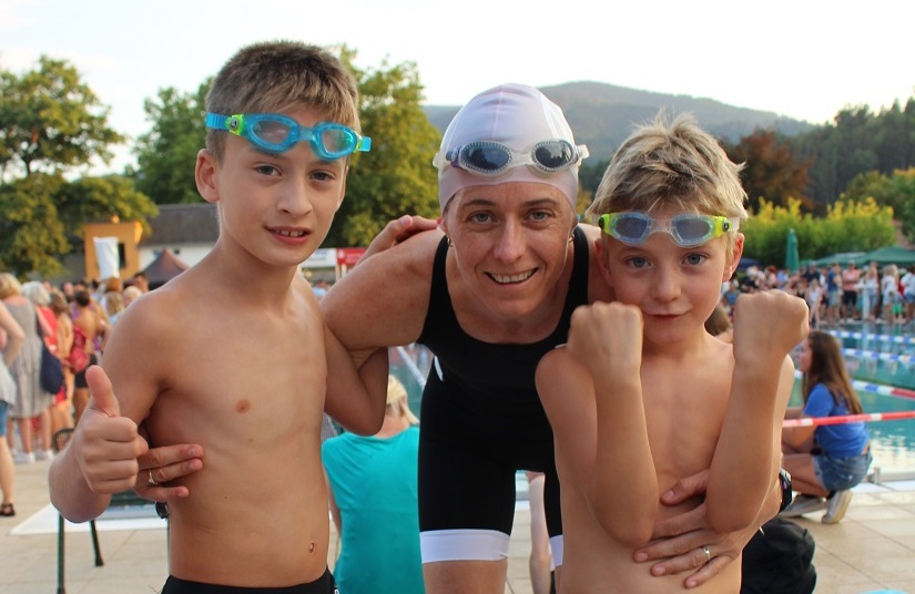 Familienstaffel bei der Schwimmnacht 2018 des SV Kirchzarten